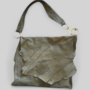 (h(om)e) thread olive green/ brown leather shoulder bag